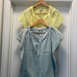 🎉Bundle 2 Gap Women’s Tops Size Large